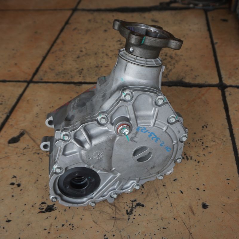 9L8Z7A103D 9L8Z7A103J กองถ่ายความแตกต่างสําหรับ Mazda CX9 6F35 ระบบชาสีอัตโนมัติที่ใช้