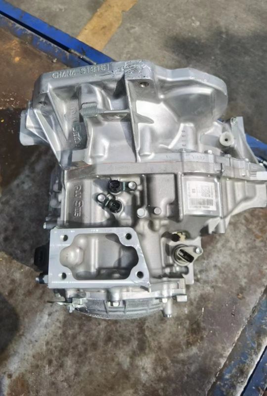 เครื่องส่งอัตโนมัติ 4 ความเร็ว U440E U442E 1500010-B01 สําหรับปี 2012-2016 CHANGAN CS35 1.6L 2WD